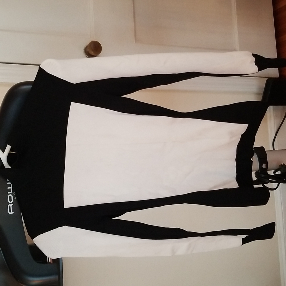 Balmain X H&M black and white knot top worn few soils Sz 2